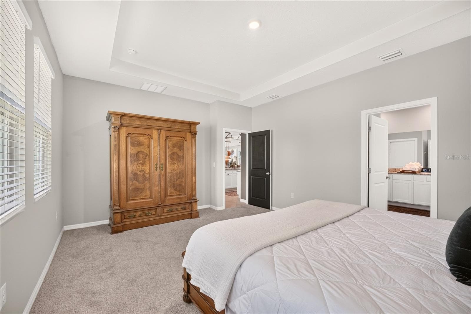 PRIMARY BEDROOM SUITE - 4974 NW 39TH LOOP, OCALA