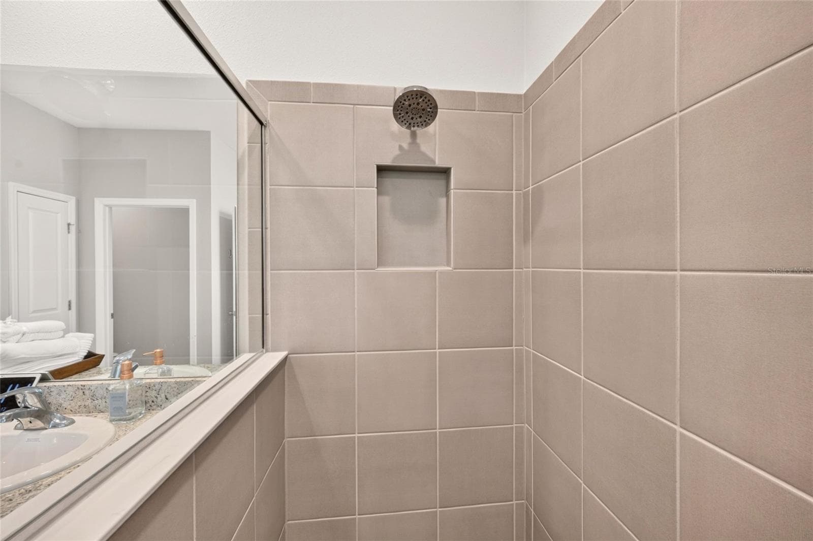 PRIMARY ENSUITE BATHROOM - 4974 NW 39TH LOOP, OCALA