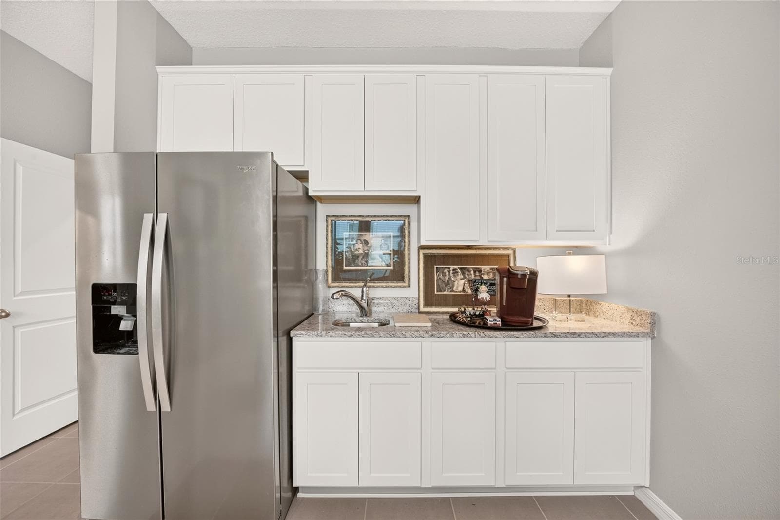 IN-LAW SUITE KITCHENETTE/LIVING AREA - 4974 NW 39TH LOOP, OCALA