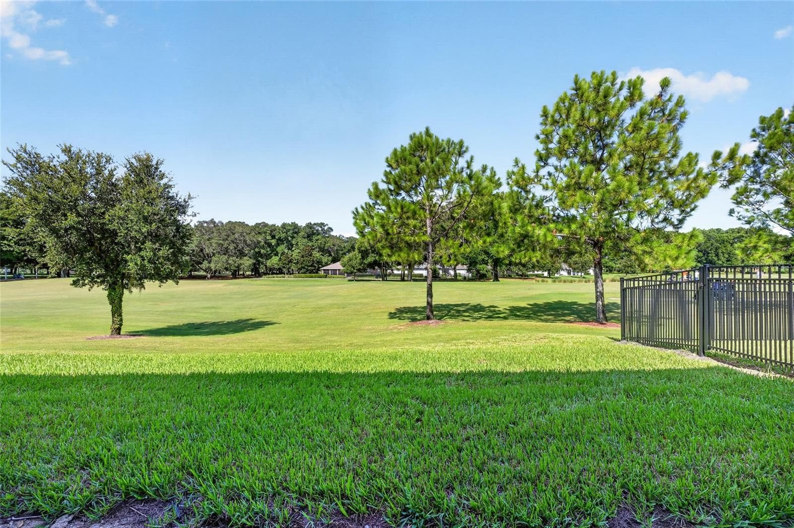 GOLF COURSE VIEW - 4974 NW 39TH LOOP, OCALA