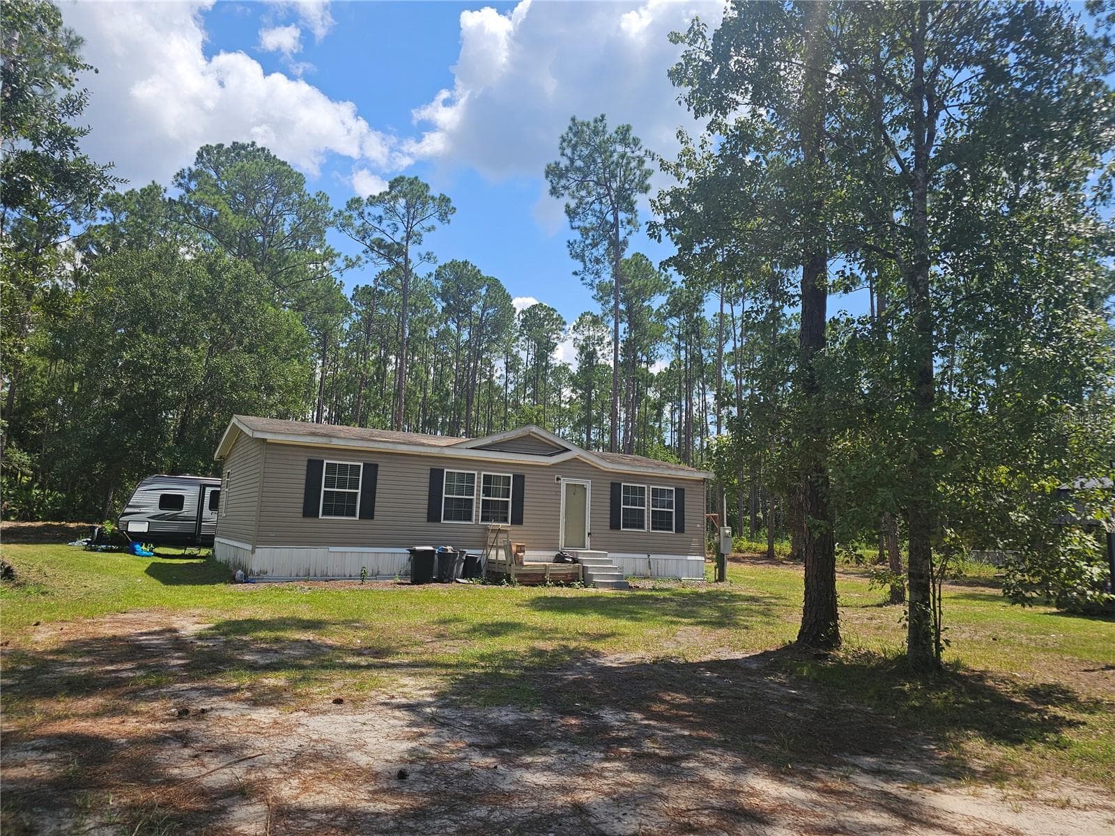 Manufactured Home at 1387 WATER OAK RD, BUNNELL, photo 4 of 18