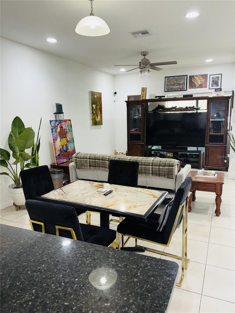 Townhouse at 2132 NW 6TH ST, FORT LAUDERDALE, photo 5 of 18