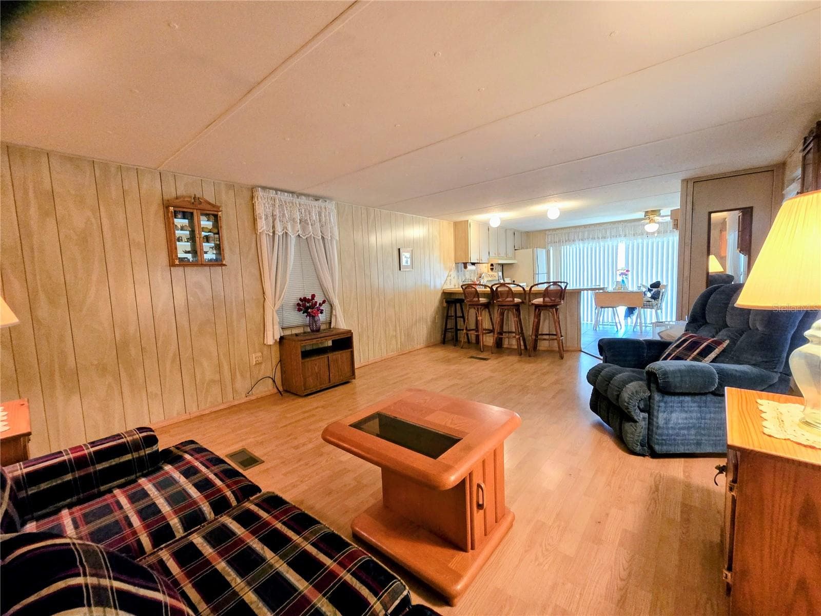 Manufactured Home at 6336 WEALTHY LN, ZEPHYRHILLS, photo 5 of 45