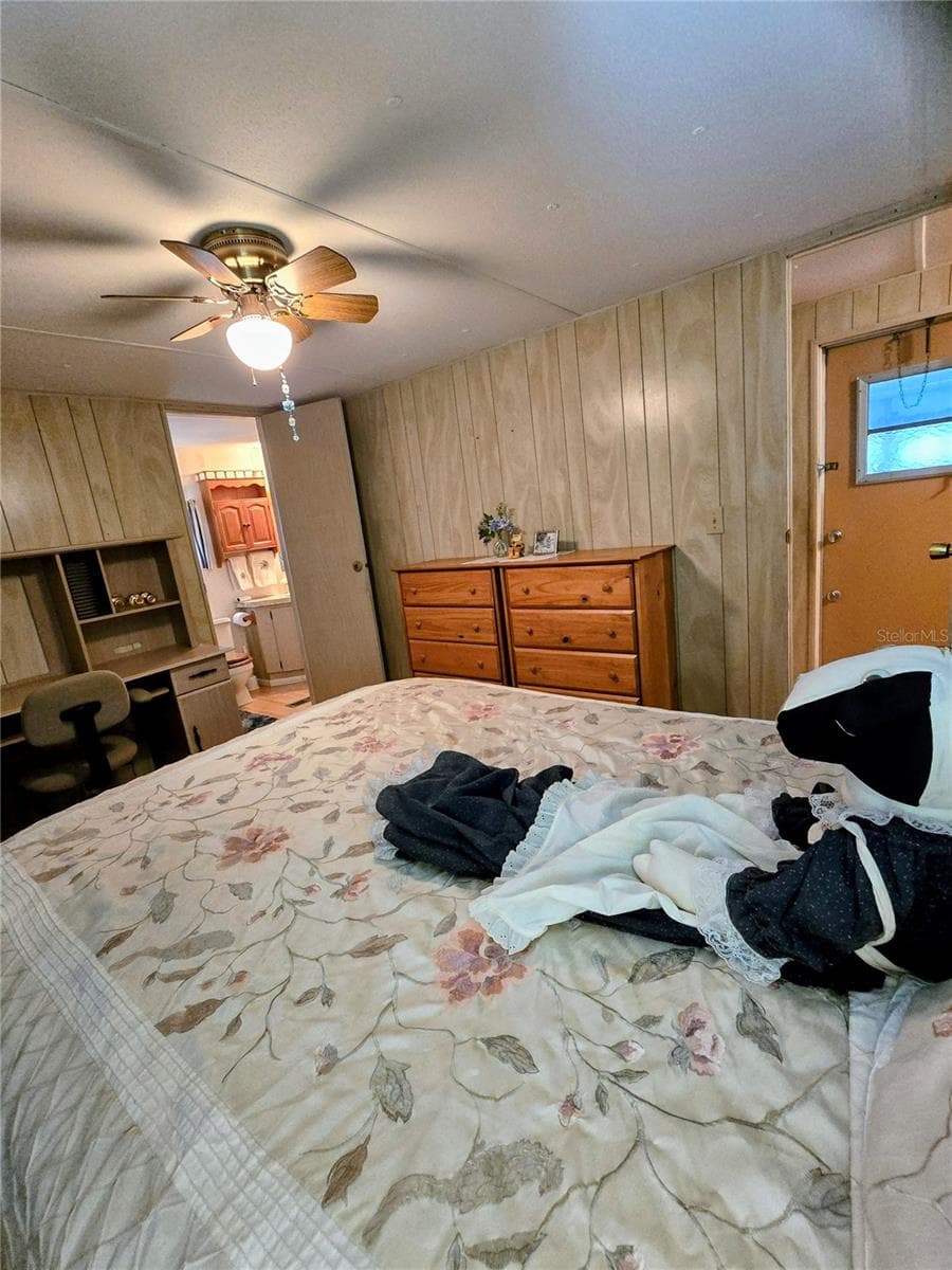 Manufactured Home at 6336 WEALTHY LN, ZEPHYRHILLS, photo 16 of 45