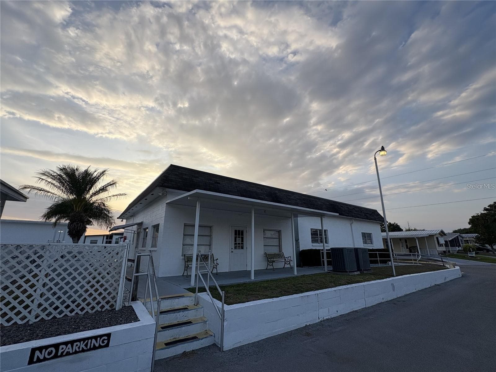 Manufactured Home at 6336 WEALTHY LN, ZEPHYRHILLS, photo 38 of 45