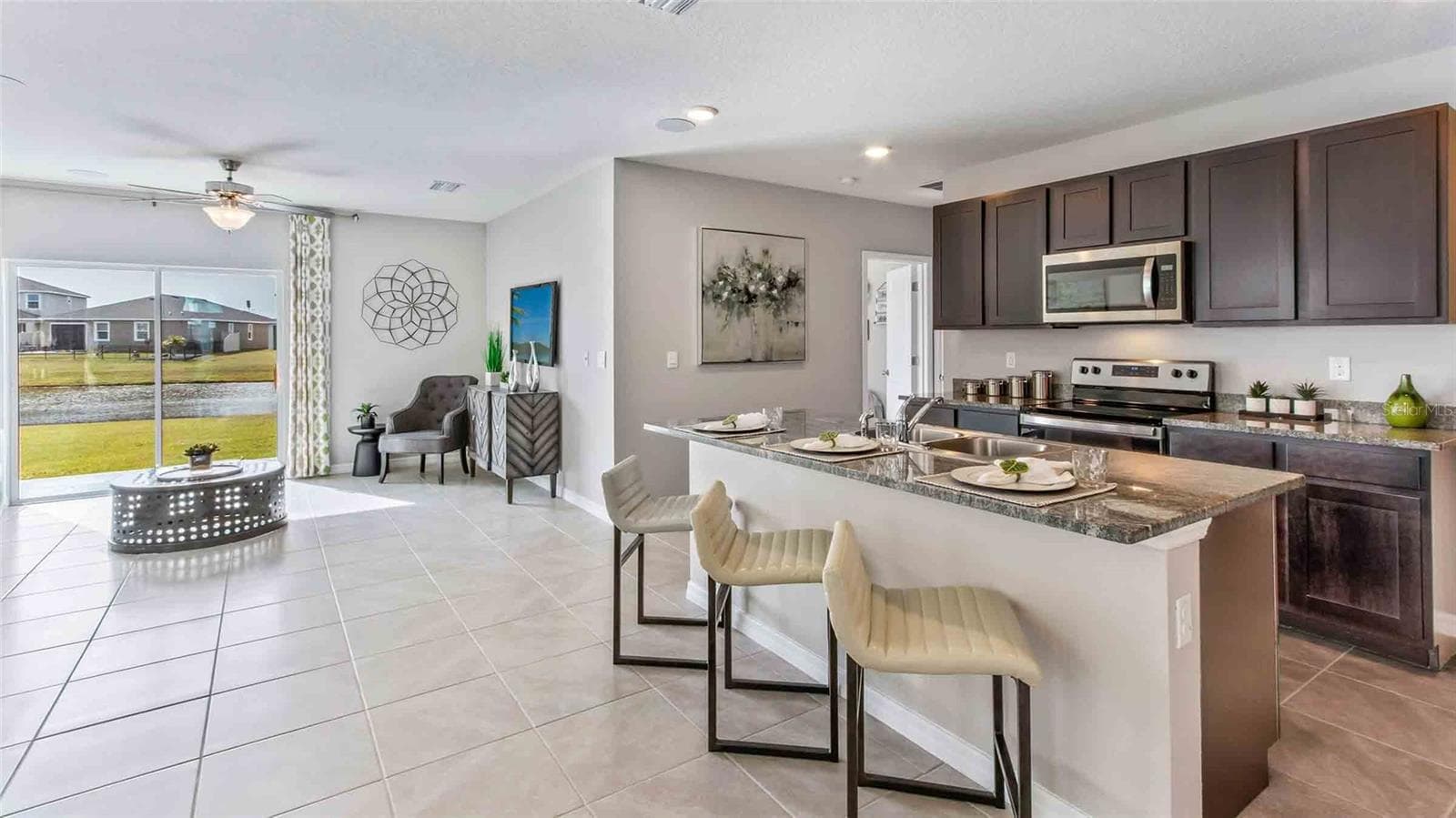 Single Family Residence at 7042 FLINT CREEK DR, LAND O LAKES, photo 3 of 17