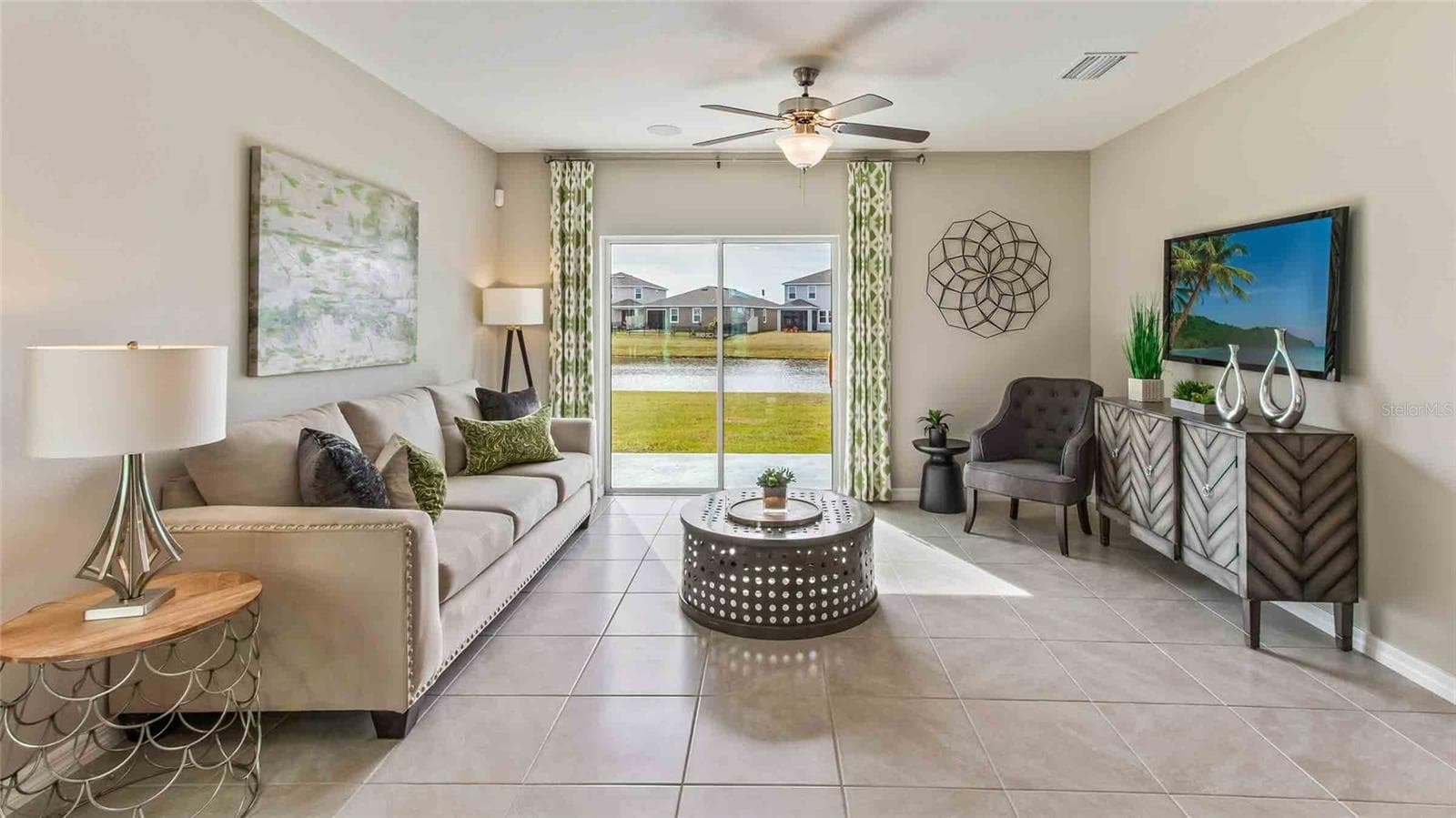 Single Family Residence at 7042 FLINT CREEK DR, LAND O LAKES, photo 5 of 17