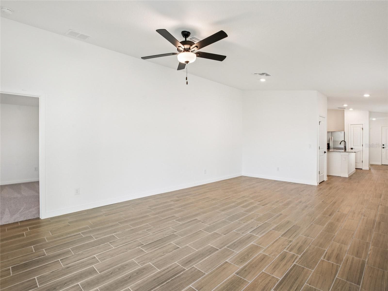 Single Family Residence at 5241 CAP RD, BROOKSVILLE, photo 7 of 15
