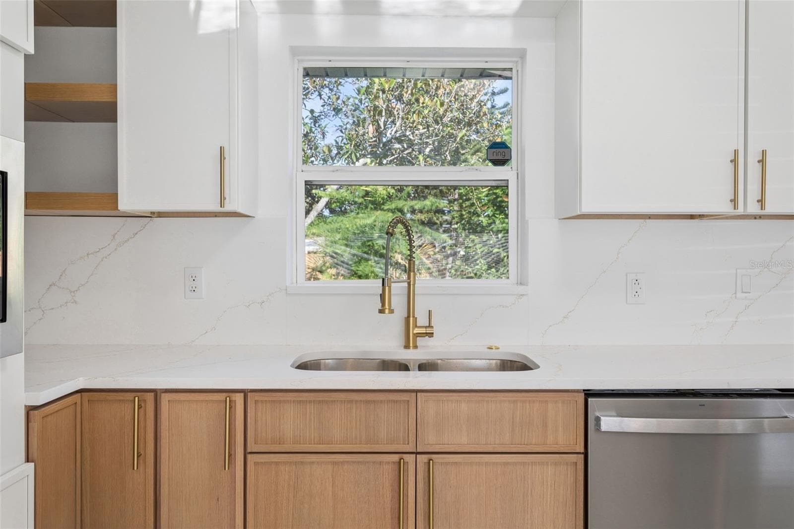Single Family Residence at 540 MILWAUKEE AVE, DUNEDIN, photo 8 of 23