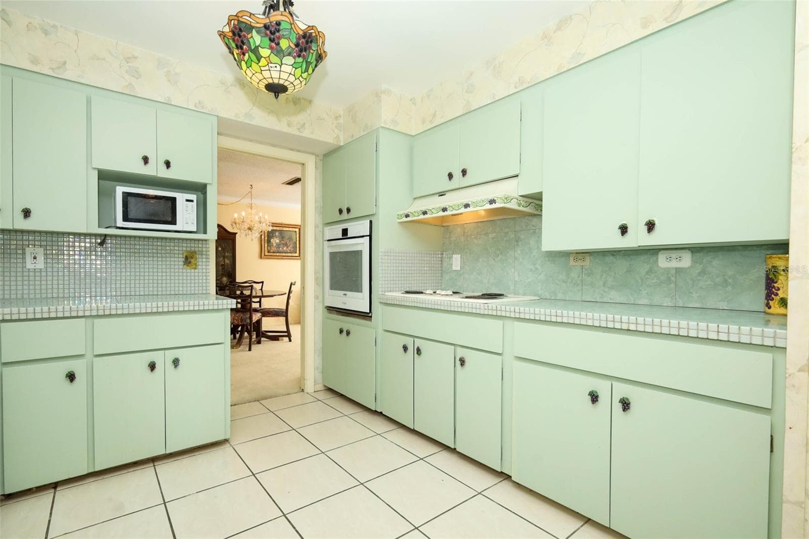 Kitchen with cooktop with separate oven - 311 E MORSE BLVD #4-5, WINTER PARK