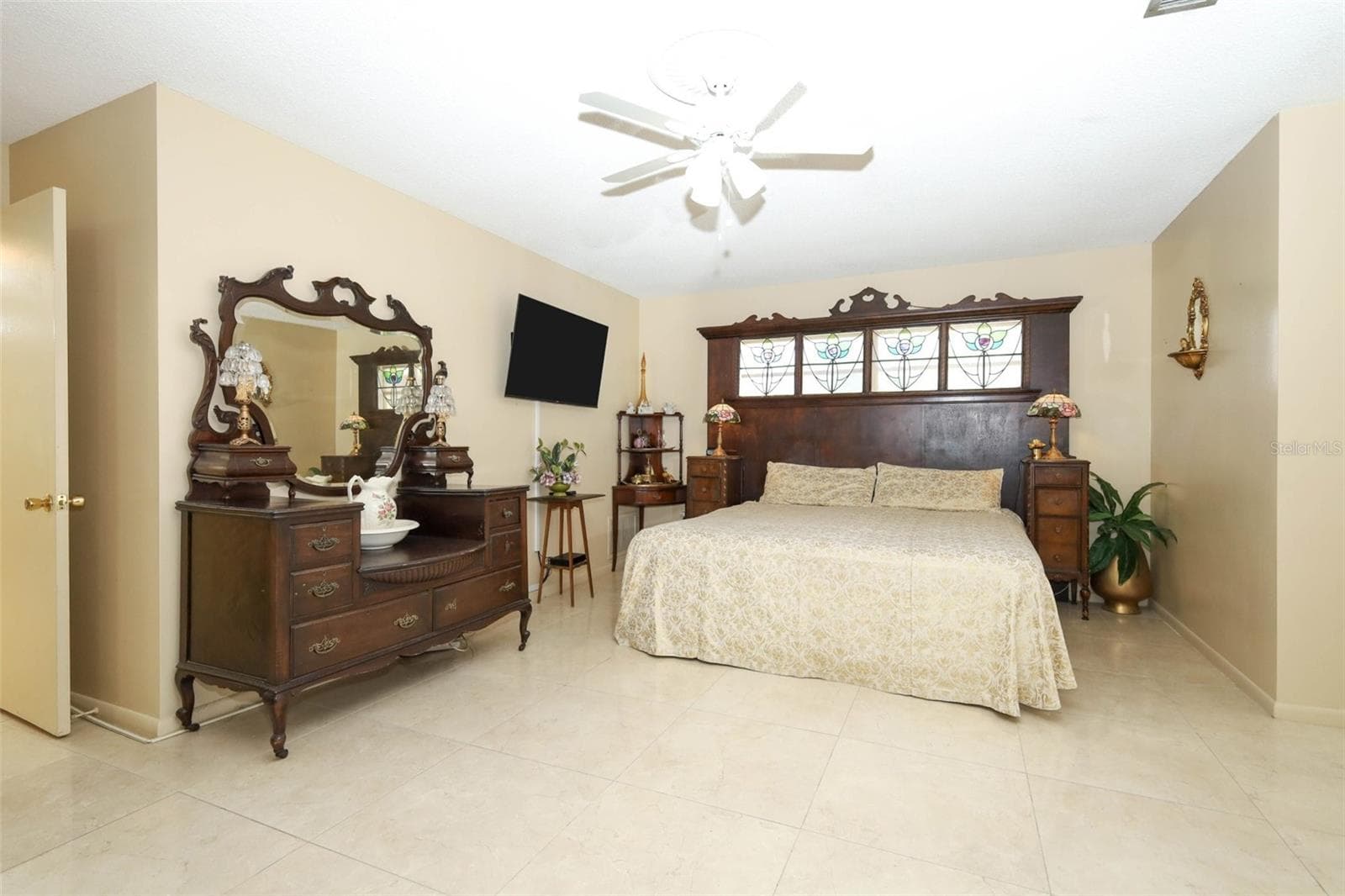 Owners's Suite w/tiled floors thoughout - 311 E MORSE BLVD #4-5, WINTER PARK
