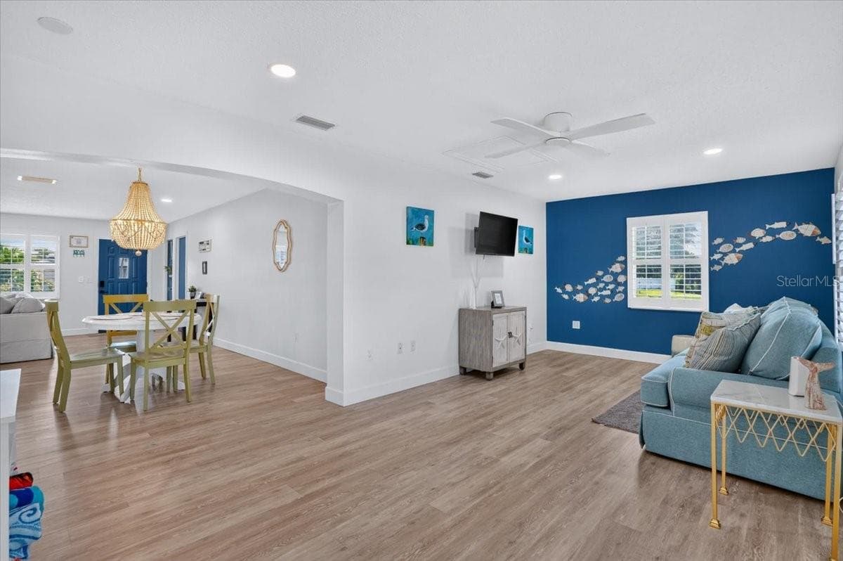 Single Family Residence at 5016 MANGROVE POINT RD, BRADENTON, photo 19 of 47