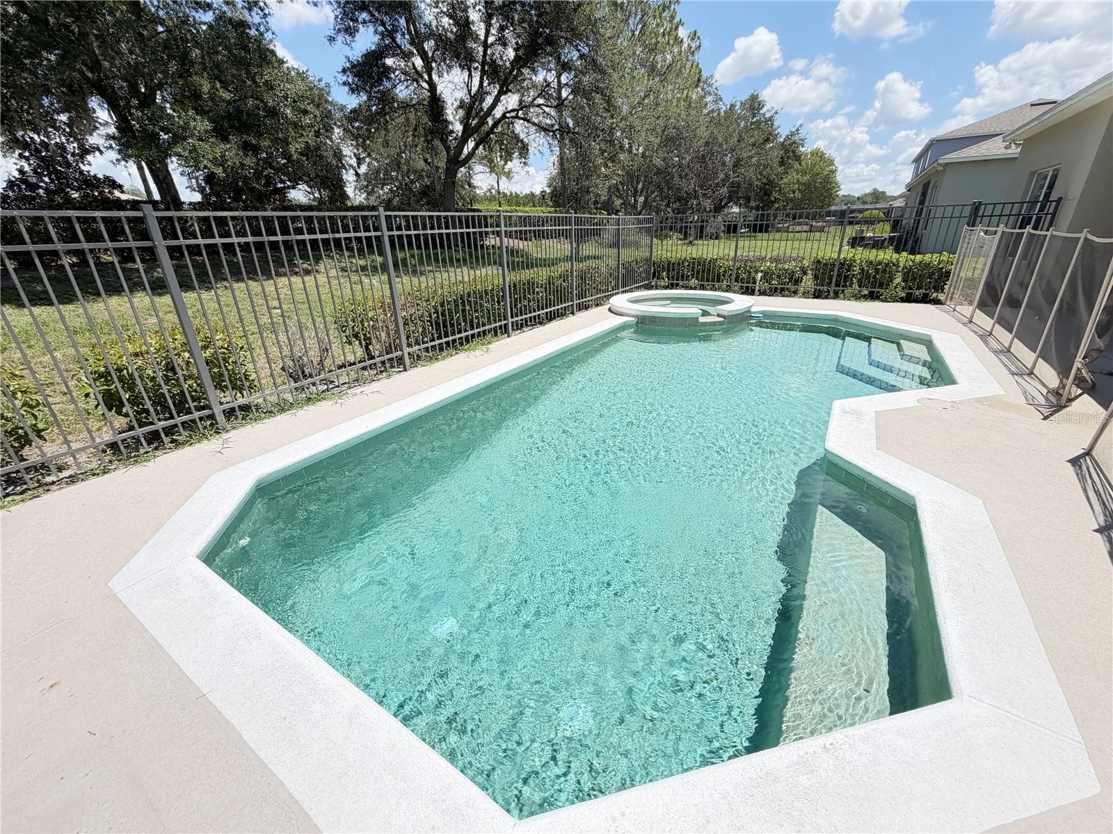Single Family Residence at 6317 ROLDEN CT, MOUNT DORA, photo 10 of 29