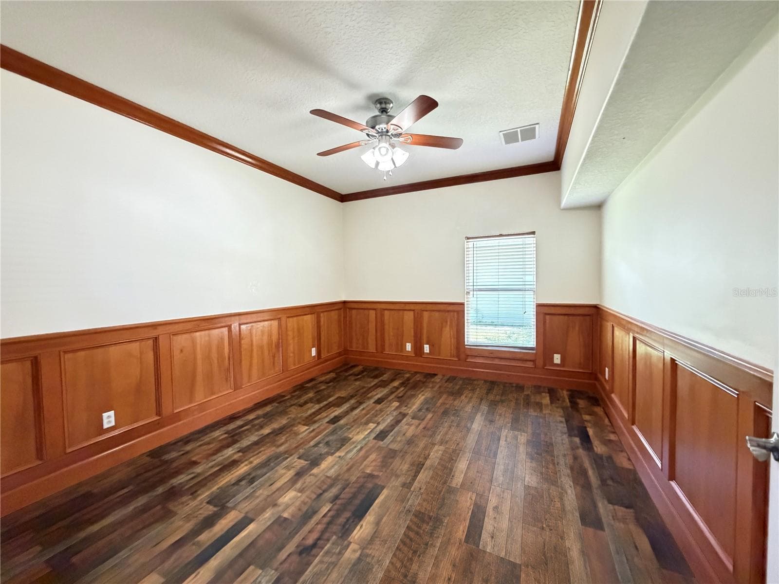 Single Family Residence at 6317 ROLDEN CT, MOUNT DORA, photo 18 of 29