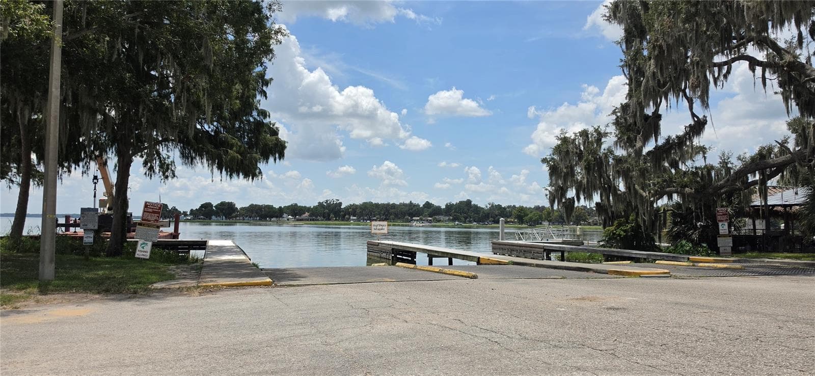 Boat Ramp at Venetian Cove Marina - 817 OAKS SHORES RD, LEESBURG