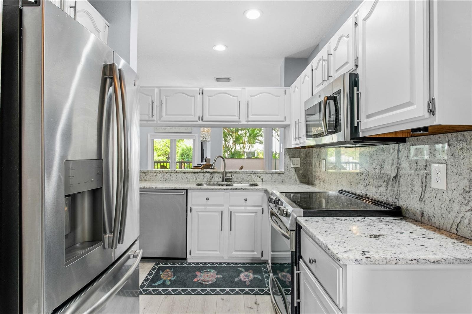 Townhouse at 1116 SHIPWATCH CIR, TAMPA, photo 19 of 57