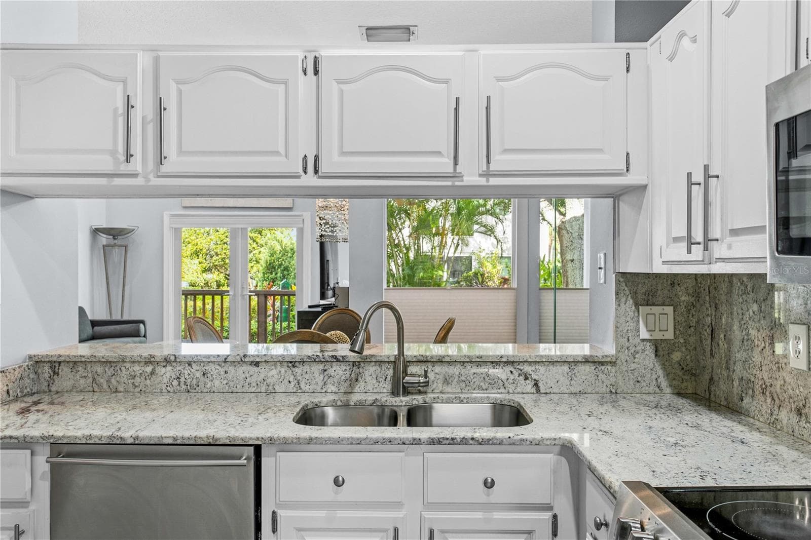 Townhouse at 1116 SHIPWATCH CIR, TAMPA, photo 20 of 57