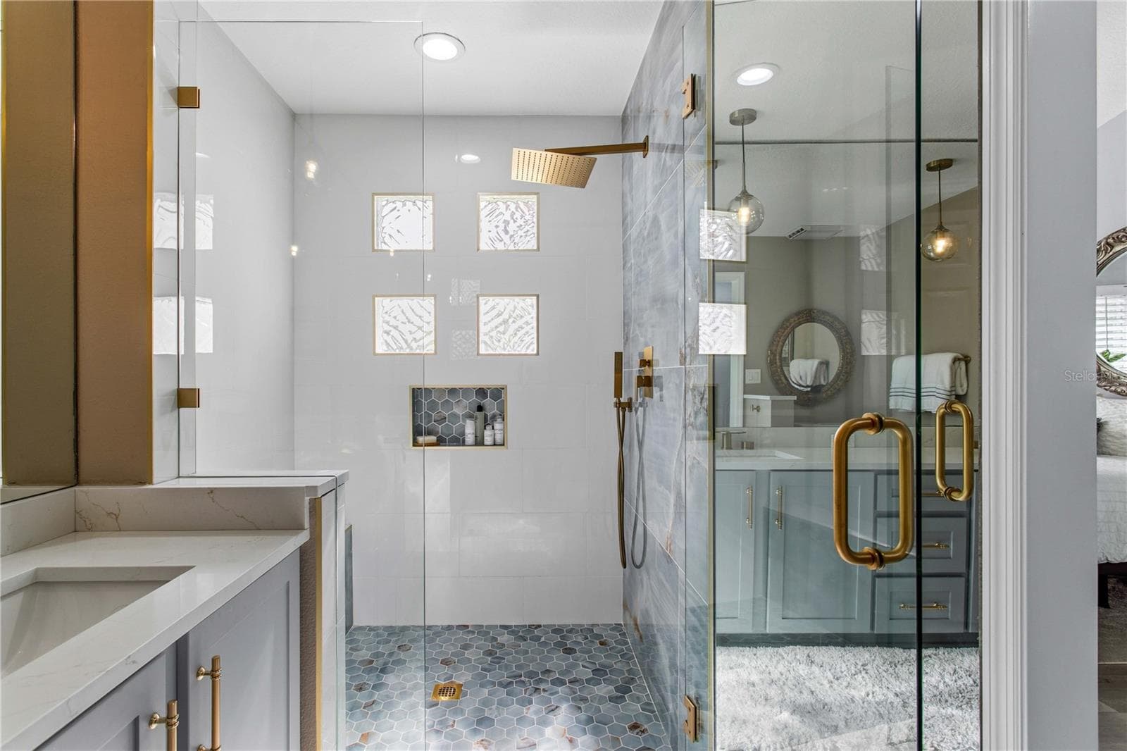 No detail was spared in this primary bathroom renovation. - 1116 SHIPWATCH CIR, TAMPA