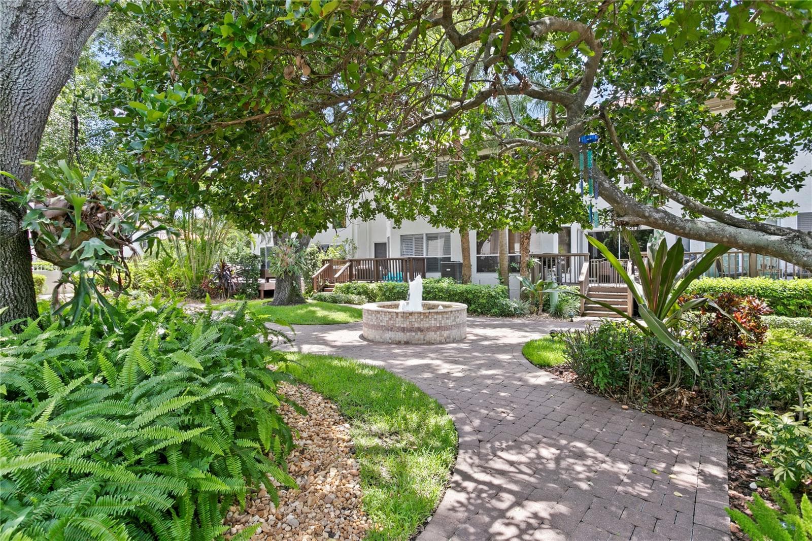 Townhouse at 1116 SHIPWATCH CIR, TAMPA, photo 45 of 57