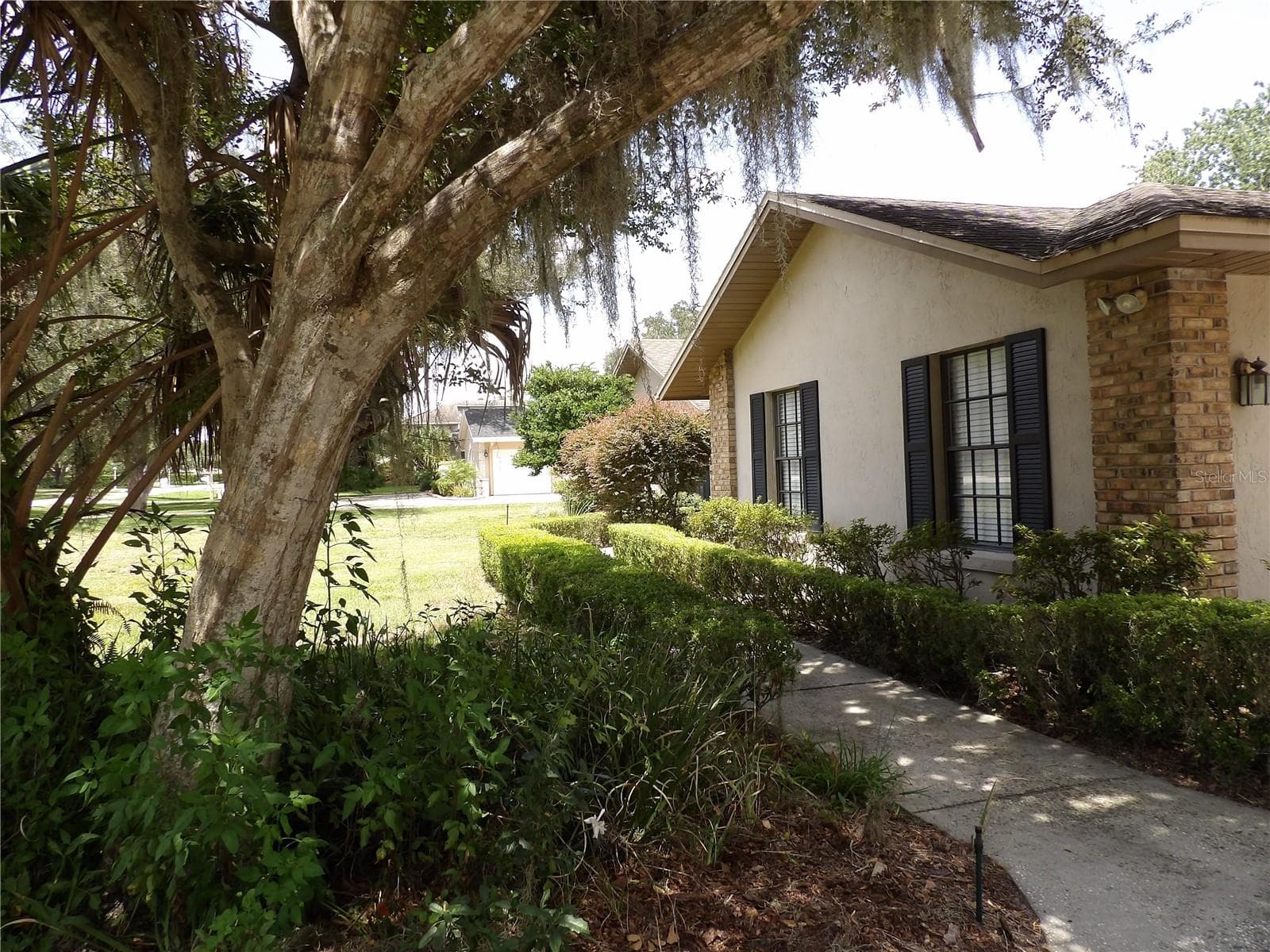 Single Family Residence at 6282 FORESTWOOD DR E, LAKELAND, photo 3 of 38