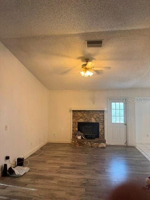 Single Family Residence at 2602 GRAMERCY DR, DELTONA, photo 2 of 17