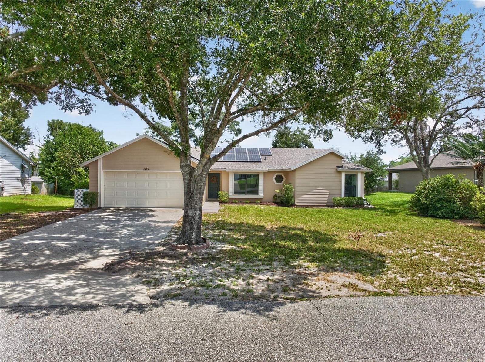 2495 E TIPTON DR