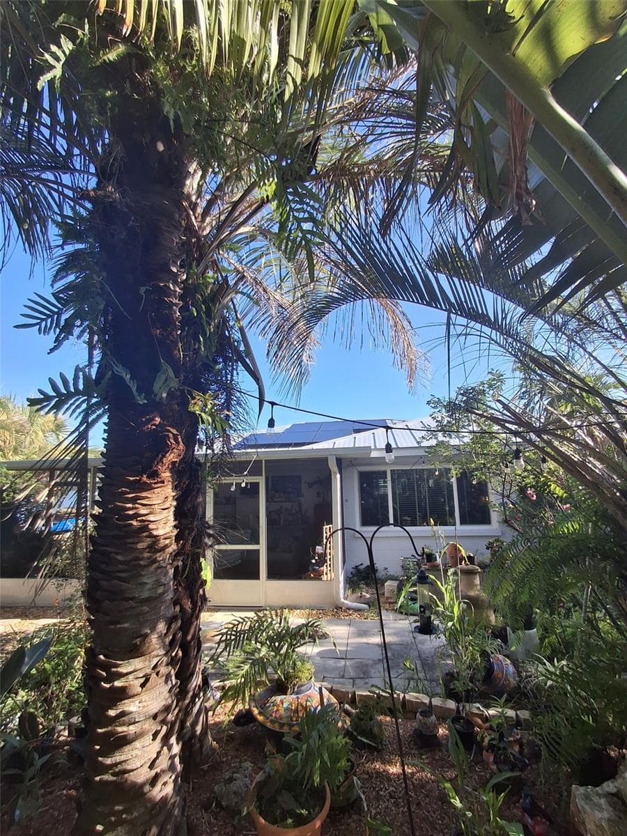 Backyard Lanai - 135 ENGLEWOOD HEIGHTS RD, ENGLEWOOD