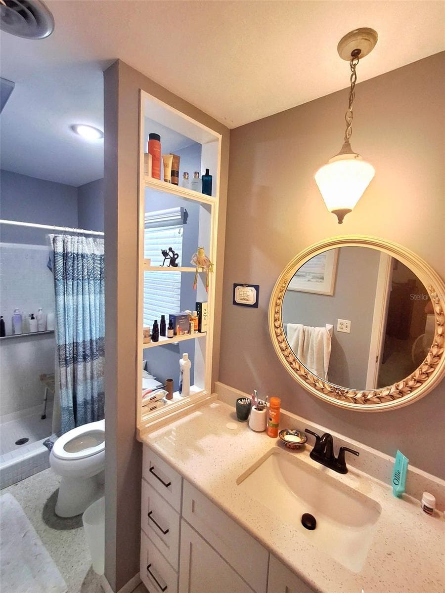 Main Bathroom - 135 ENGLEWOOD HEIGHTS RD, ENGLEWOOD