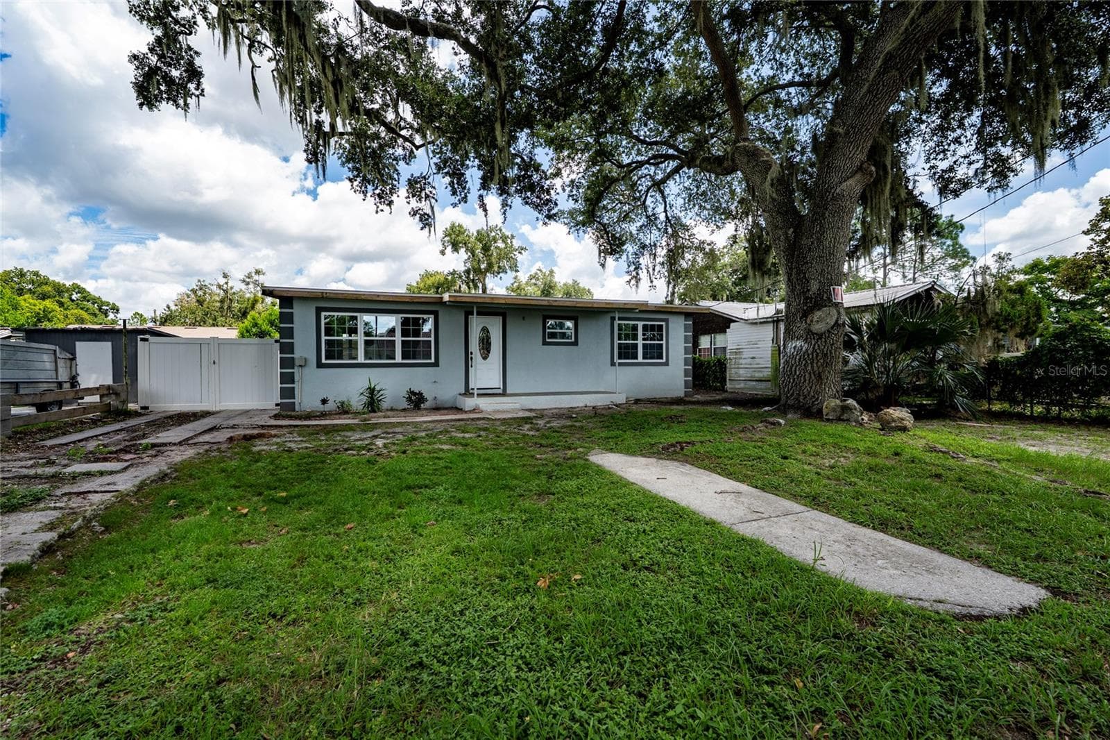 Single Family Residence at 2030 MILTON ST, LAKELAND, photo 3 of 31