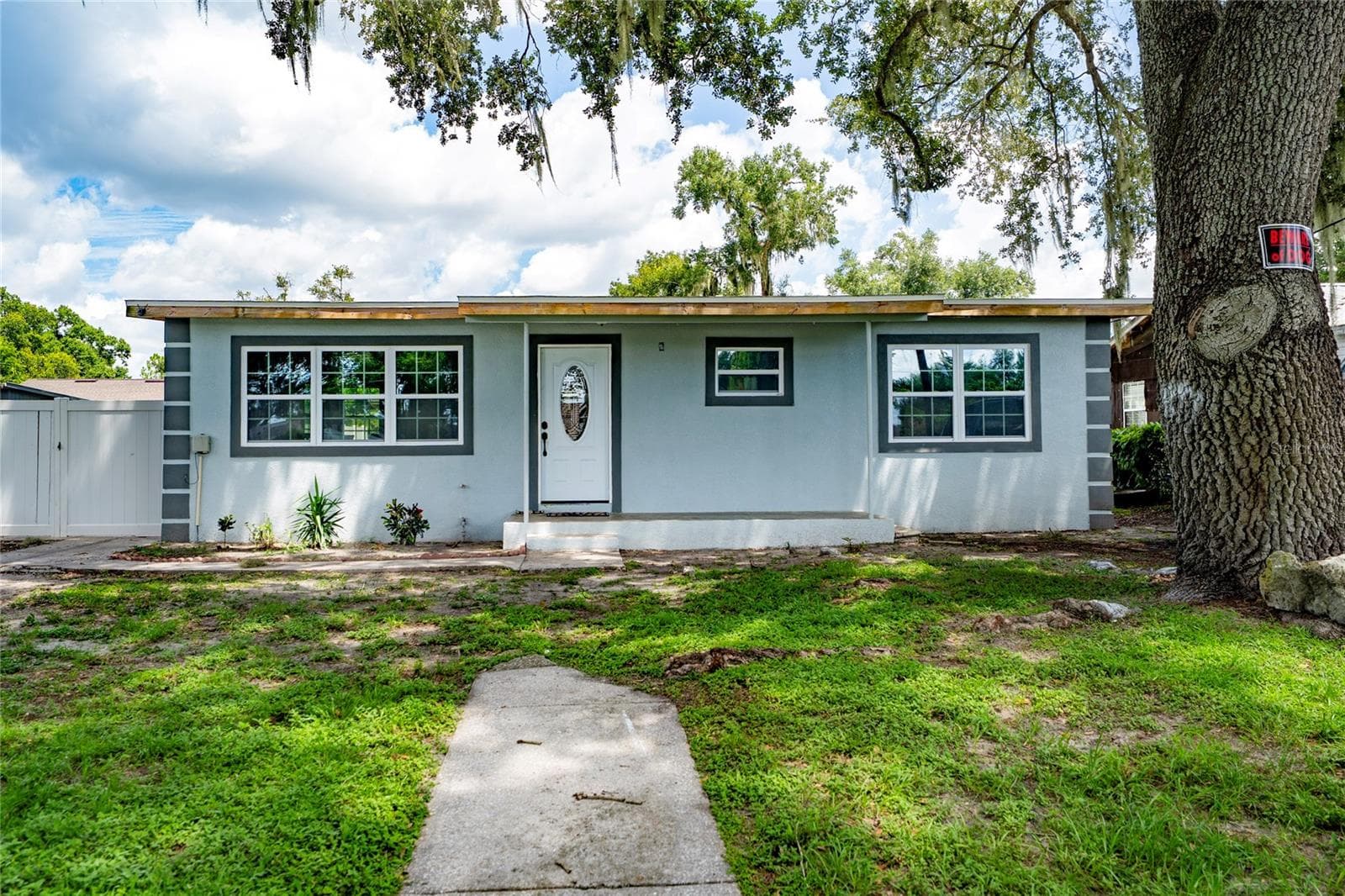 Single Family Residence at 2030 MILTON ST, LAKELAND, photo 8 of 31