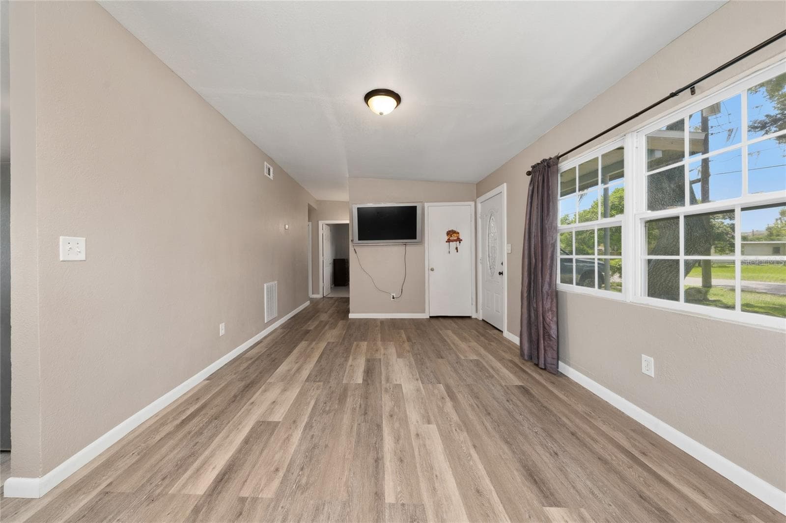 Single Family Residence at 2030 MILTON ST, LAKELAND, photo 10 of 31