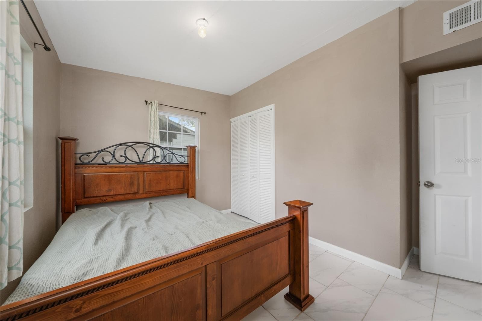Single Family Residence at 2030 MILTON ST, LAKELAND, photo 20 of 31