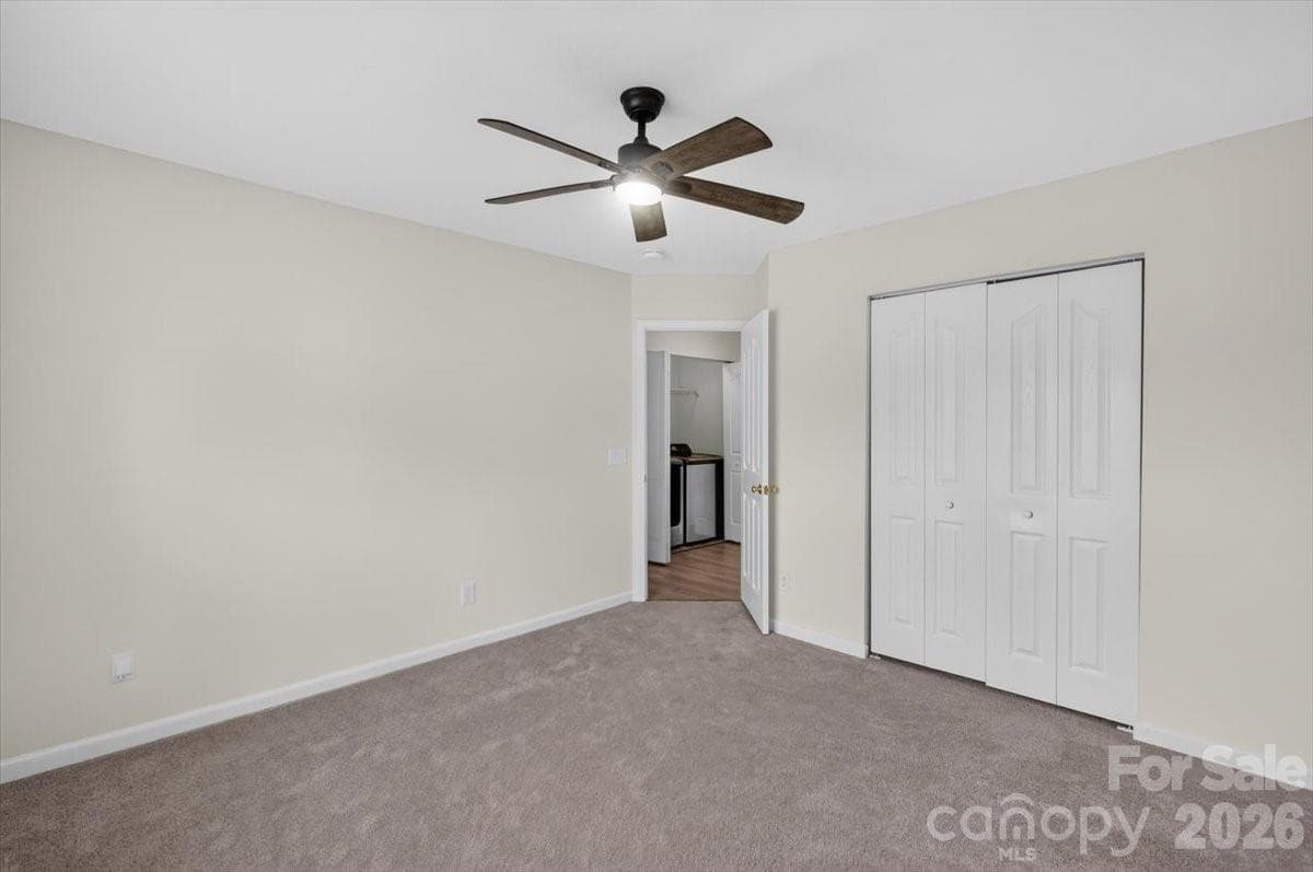 Single Family Residence at 8100 Laurel Run Drive, Charlotte, photo 16 of 38