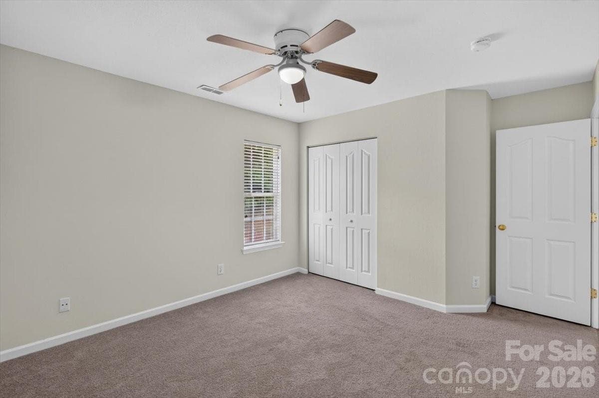 Single Family Residence at 8100 Laurel Run Drive, Charlotte, photo 20 of 38