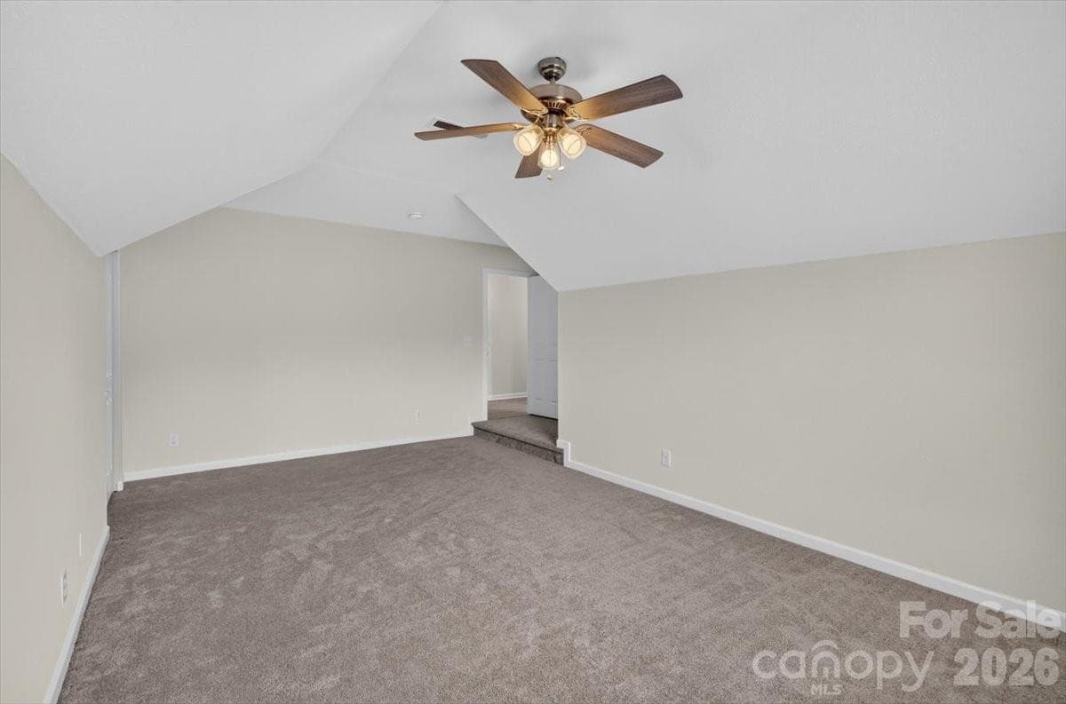 Single Family Residence at 8100 Laurel Run Drive, Charlotte, photo 30 of 38