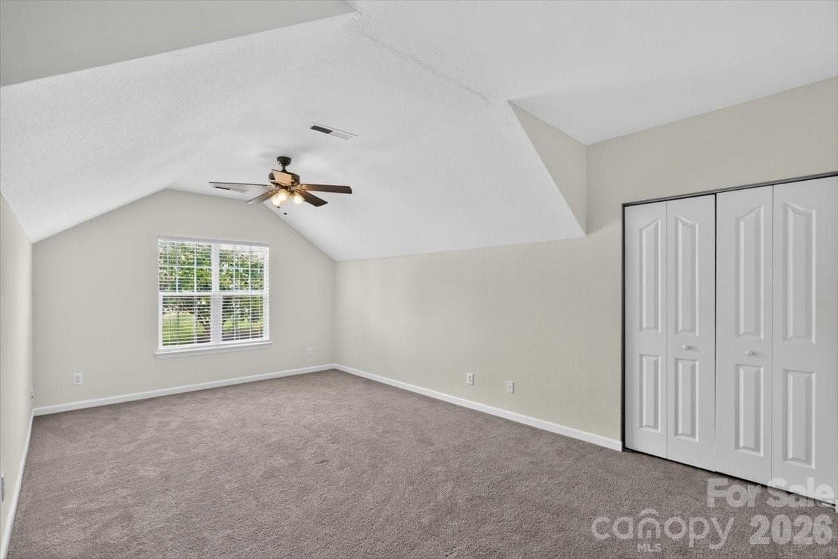 Single Family Residence at 8100 Laurel Run Drive, Charlotte, photo 31 of 38