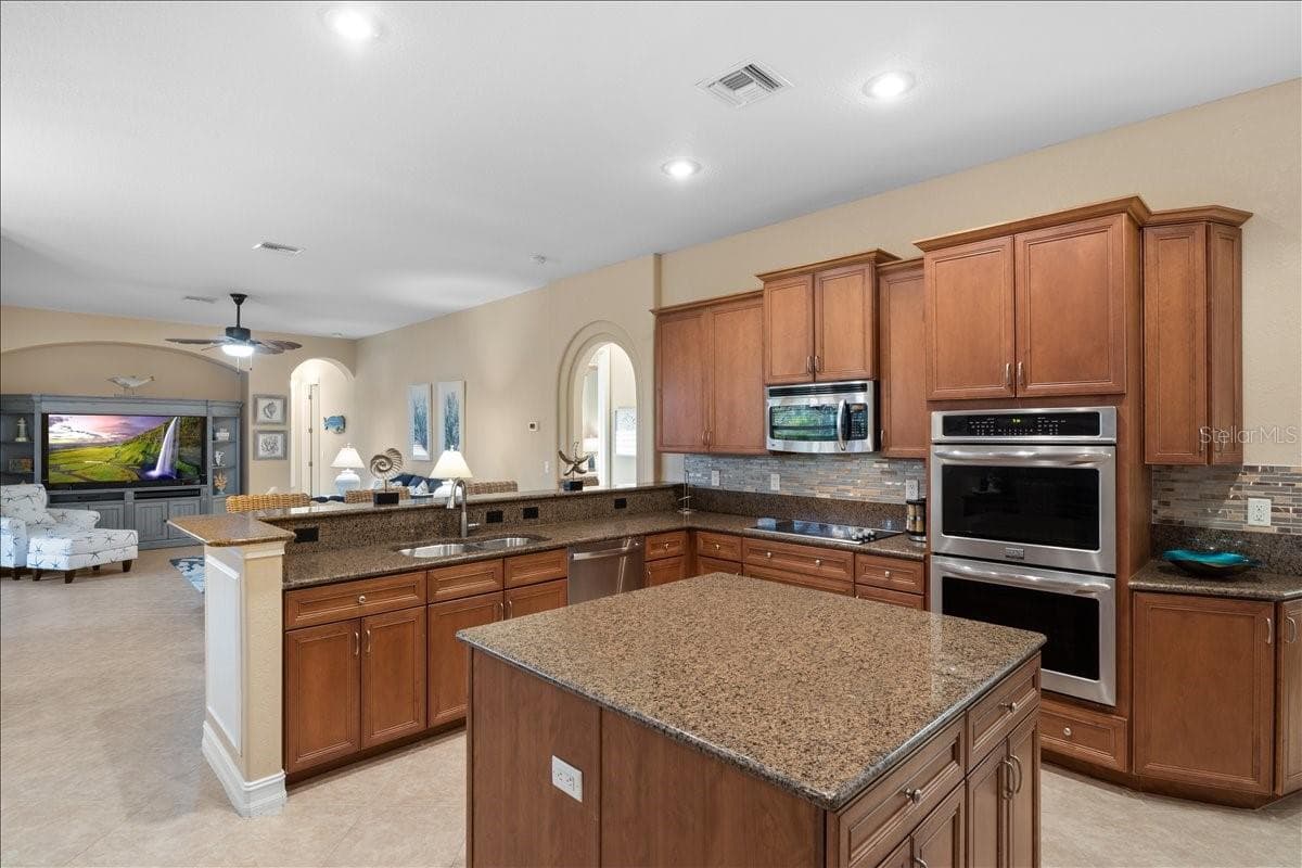 Single Family Residence at 9348 HIALEAH TER, PORT CHARLOTTE, photo 20 of 57