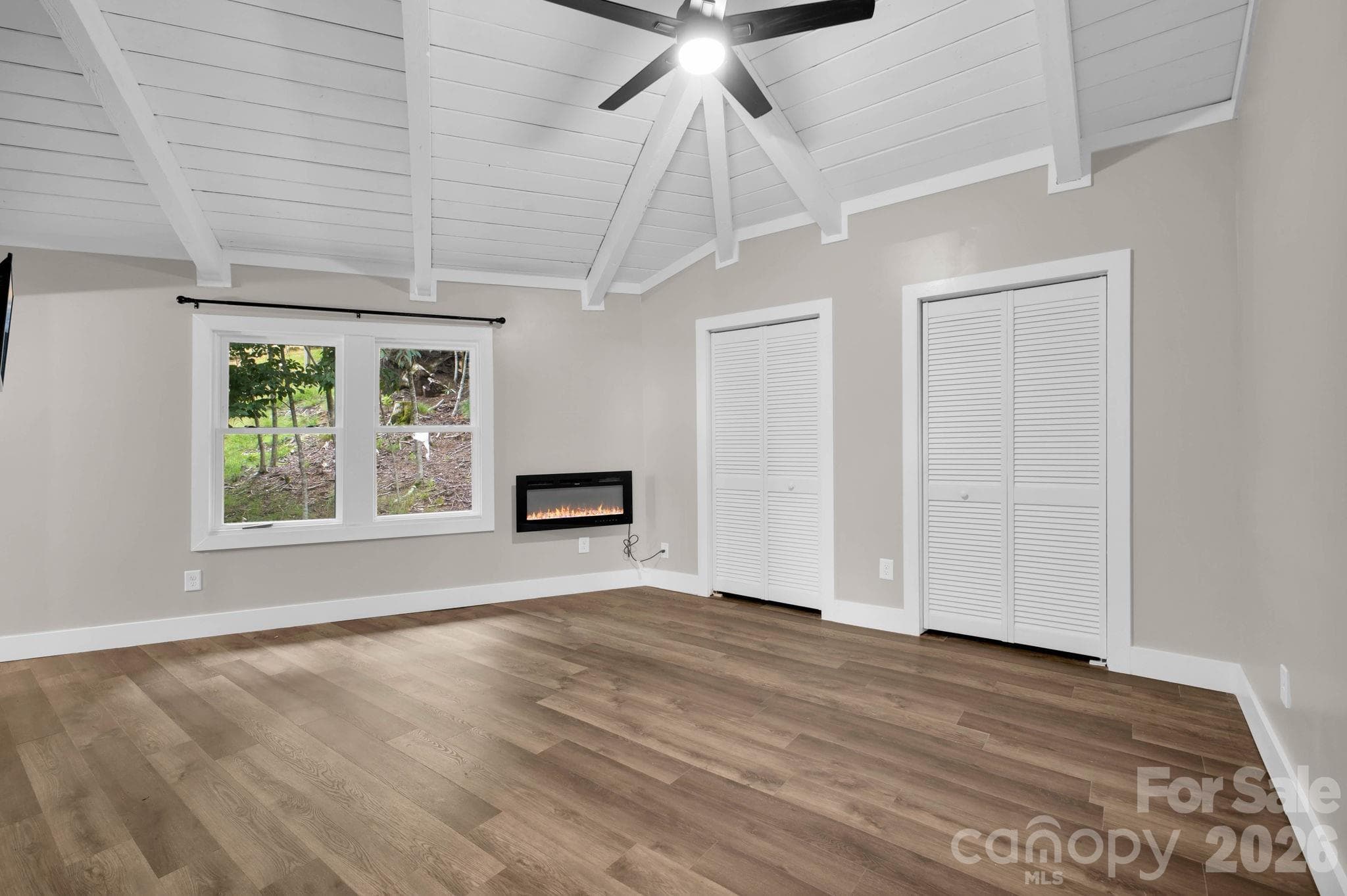 Primary Bedroom on Main Floor - 119 Beechwood Lane, Beech Mountain