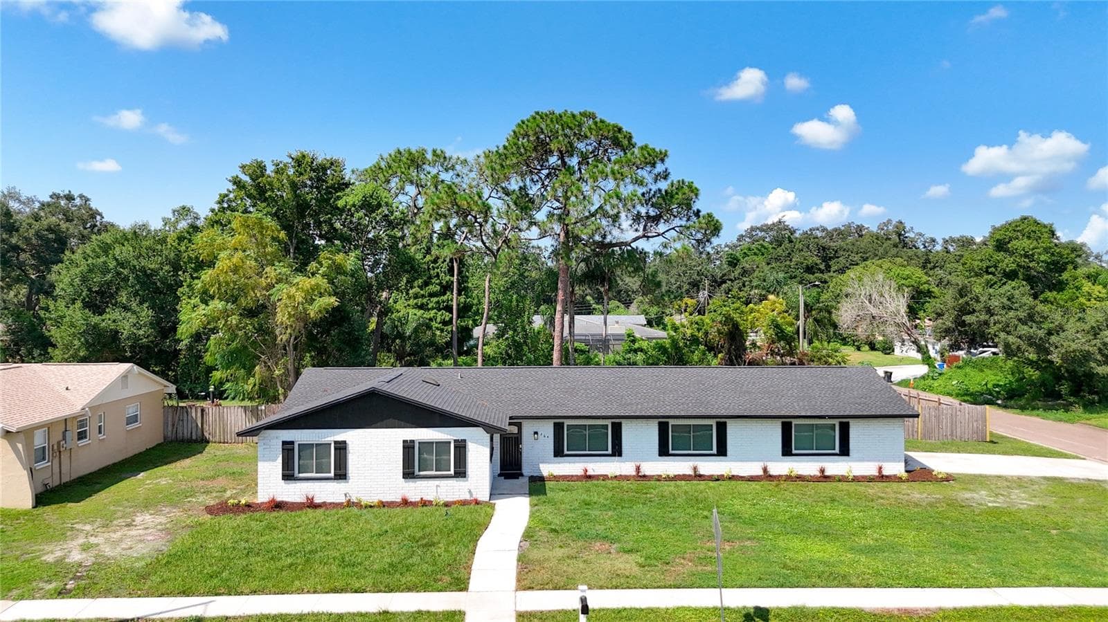 264 VAN GOGH CIR