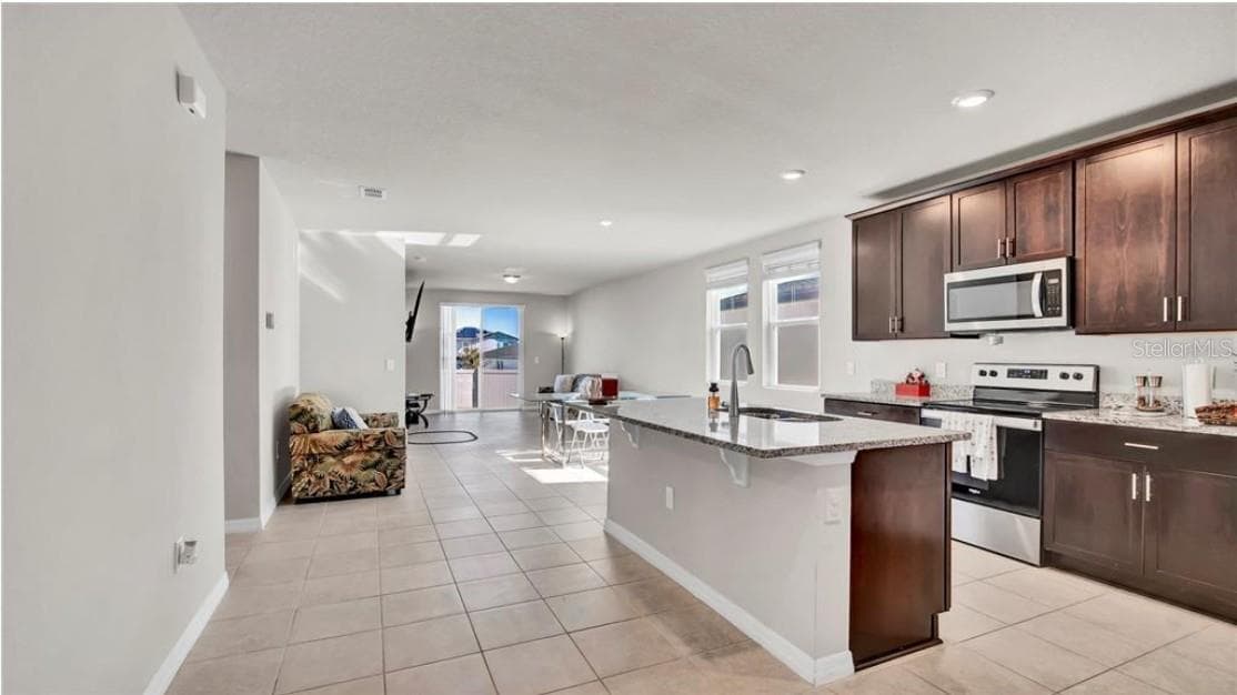 kitchen and dining - 3041 CASSIDY LN, HAINES CITY