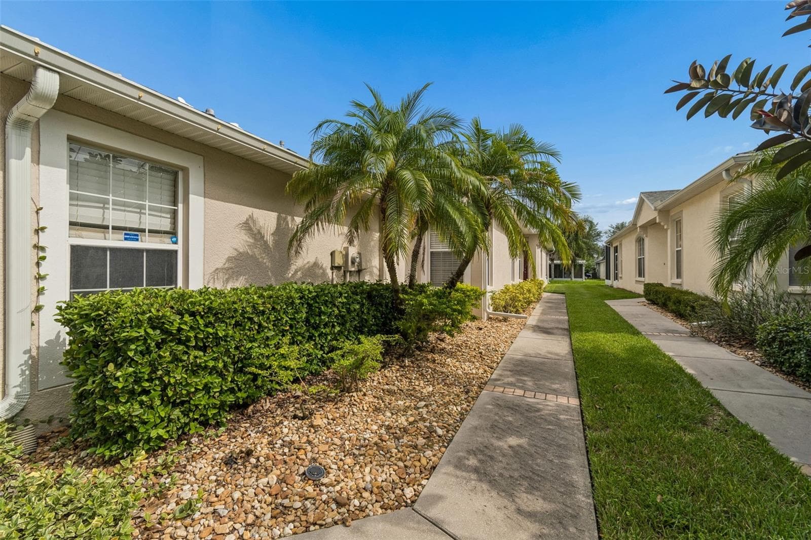 Single Family Residence at 11435 CAMBRAY CREEK LOOP, RIVERVIEW, photo 4 of 42