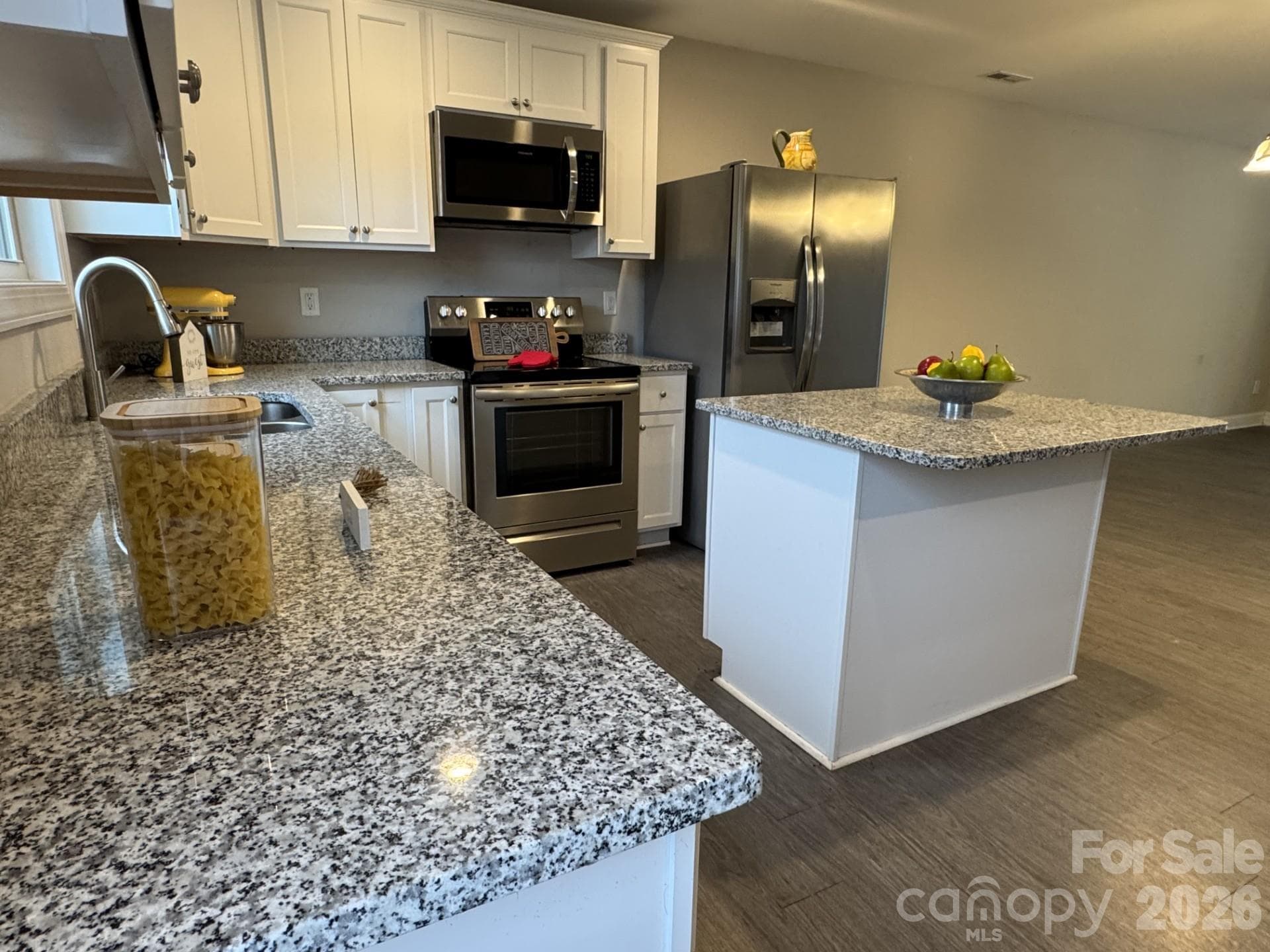 Single Family Residence at 212 Old Centergrove Road, Kannapolis, photo 11 of 27