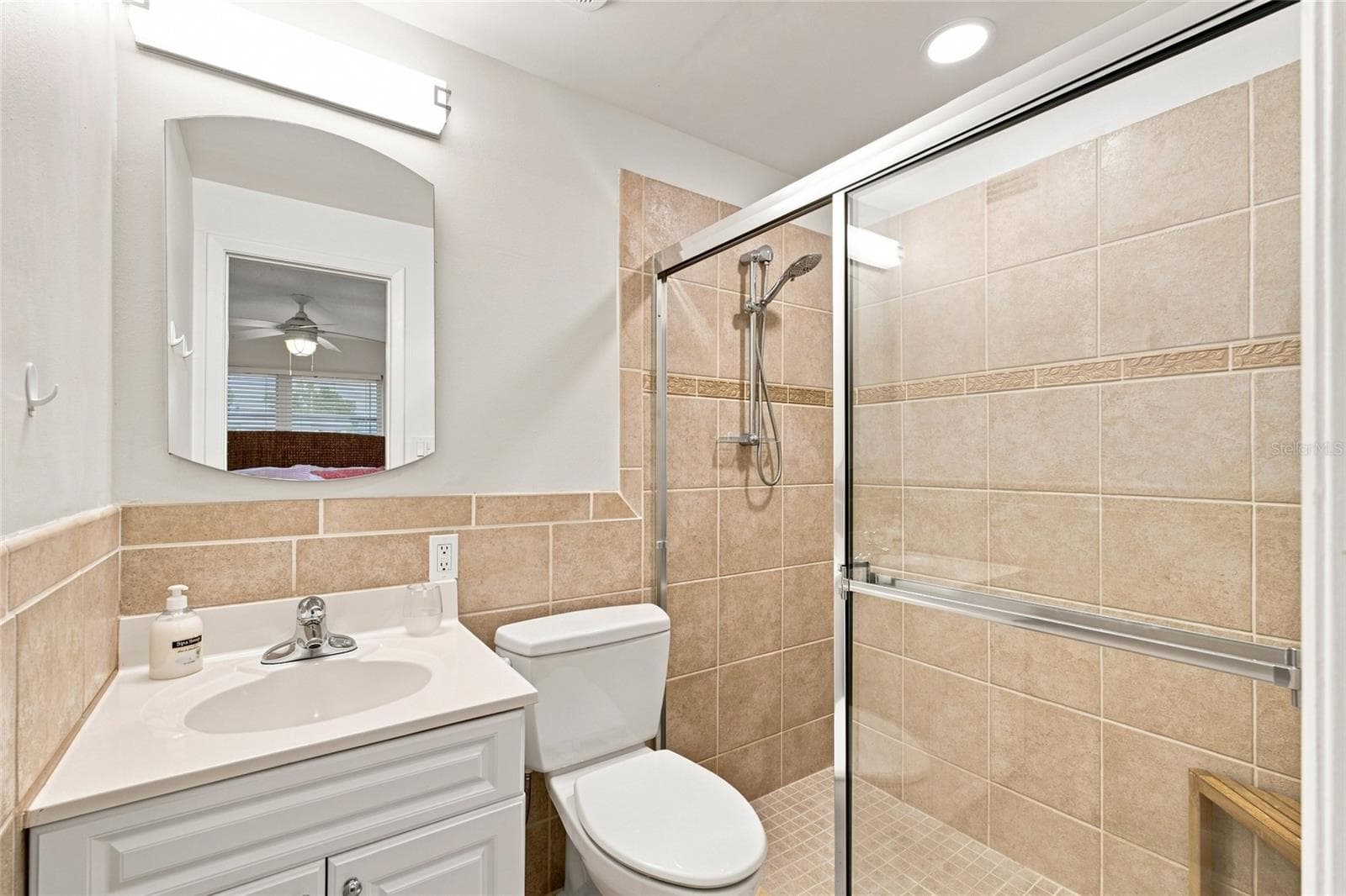 Condominium at 3868 CATALINA DR, BRADENTON, photo 16 of 30