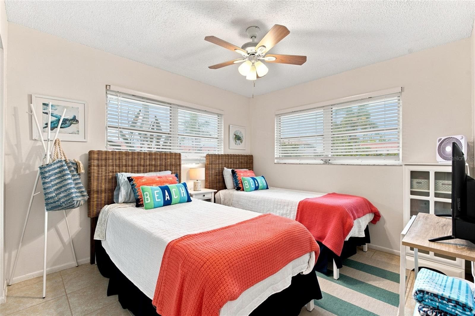 Condominium at 3868 CATALINA DR, BRADENTON, photo 17 of 30