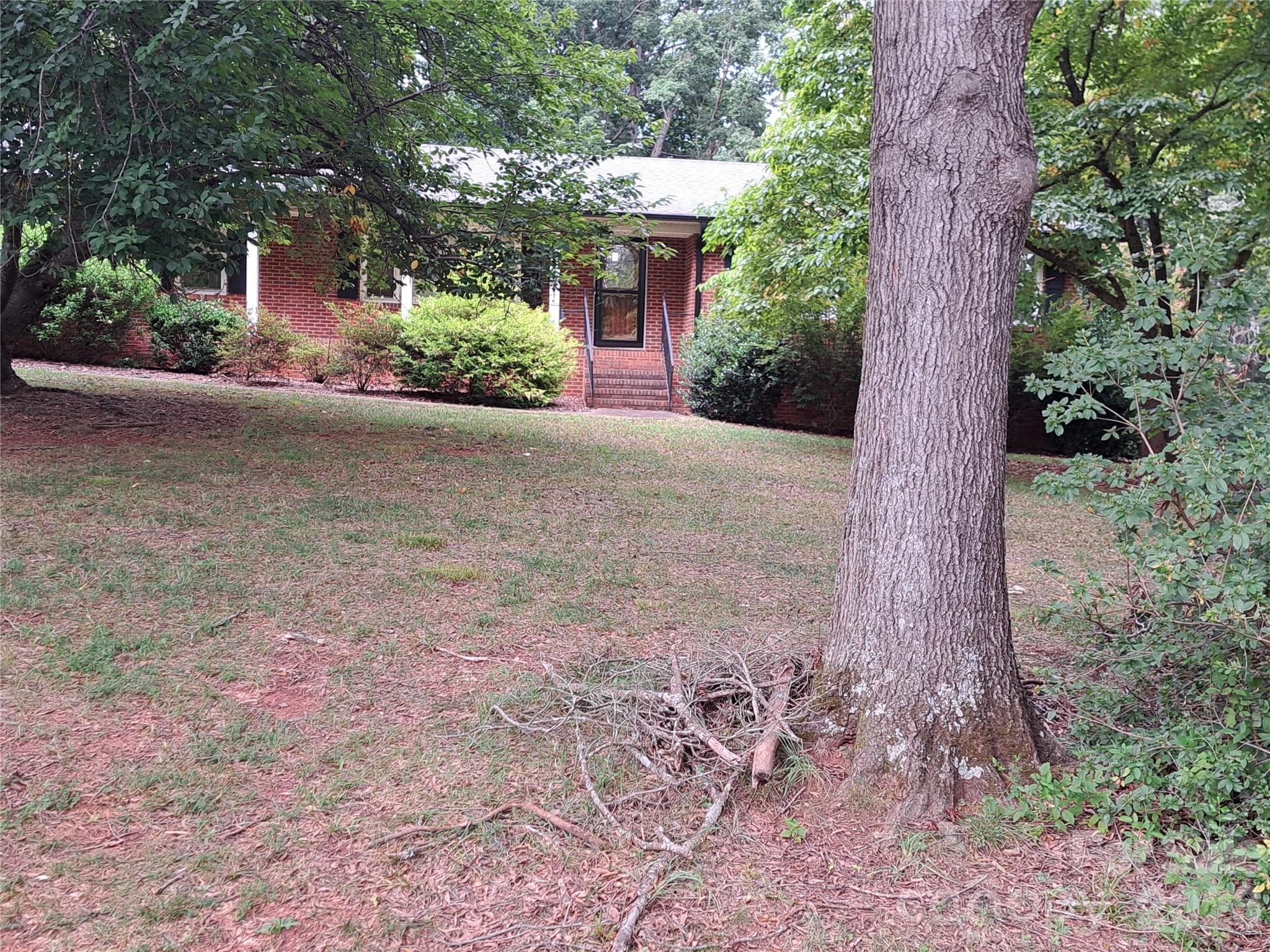 Single Family Residence at 123 Softwind Lane, Concord, photo 4 of 47