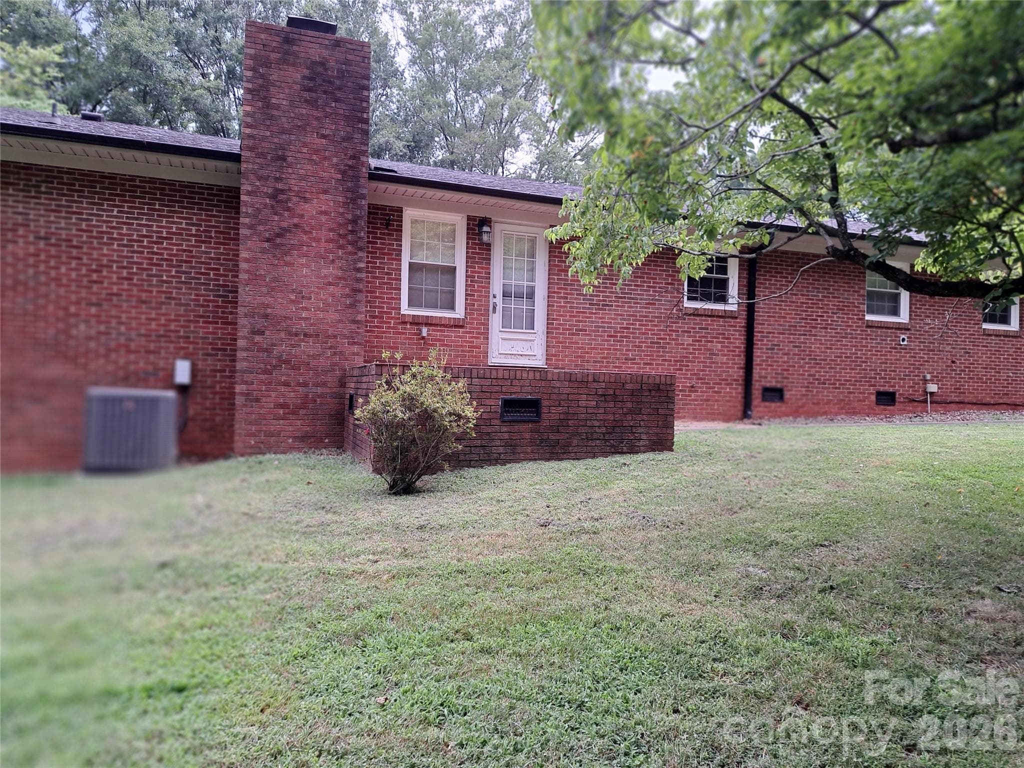 Single Family Residence at 123 Softwind Lane, Concord, photo 41 of 47