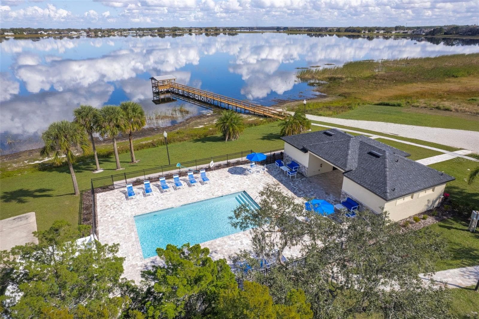 Single Family Residence at 472 OAK CANOPY CIR, AVON PARK, photo 35 of 51