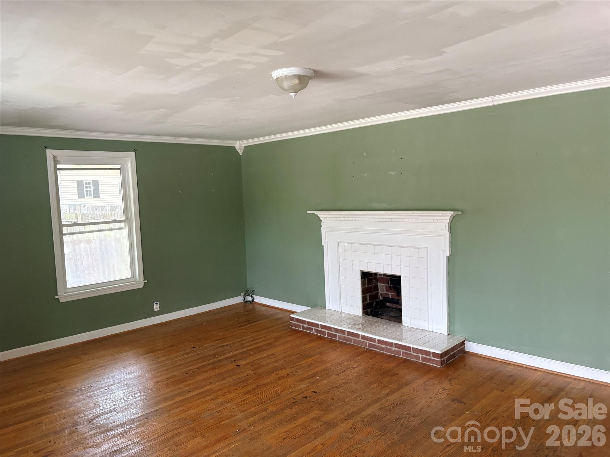 Living Rm - 102 N Minor Street, Kershaw