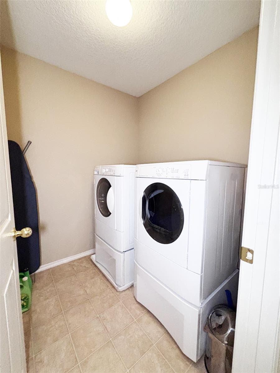 Laundry room - 552 AEOLIAN DR, NEW SMYRNA BEACH