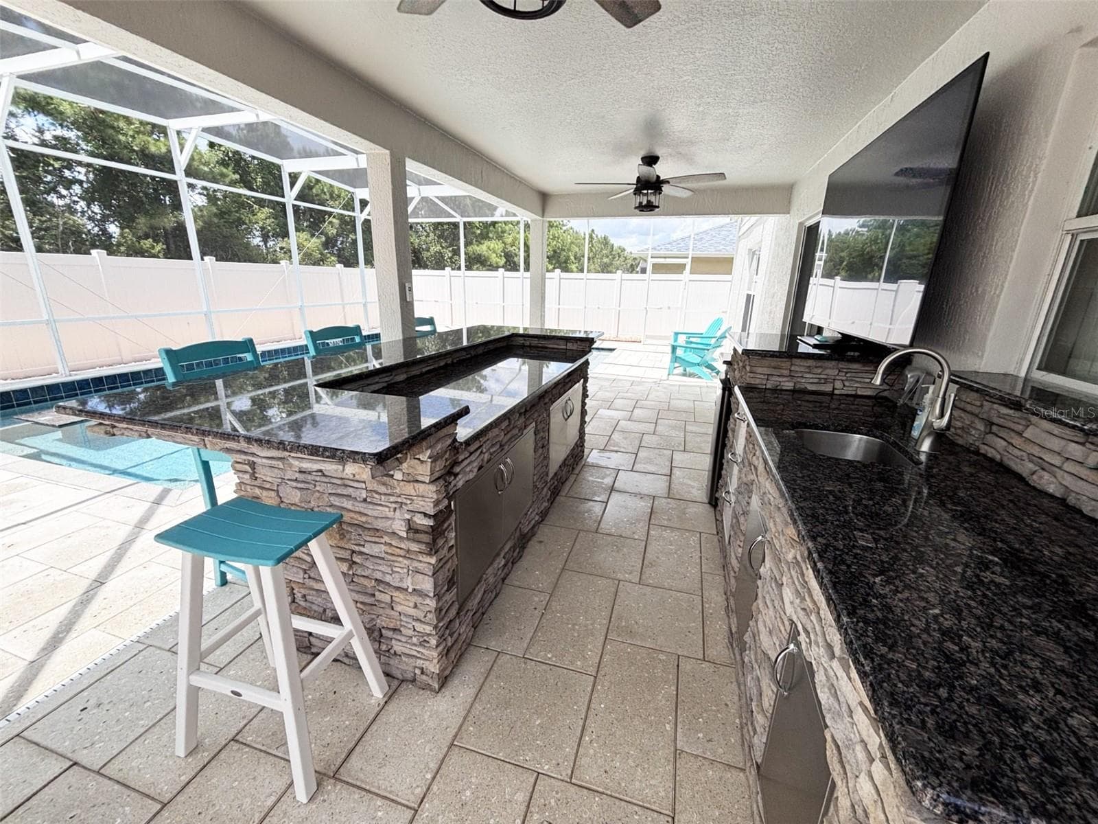 Outdoor kitchen - 552 AEOLIAN DR, NEW SMYRNA BEACH